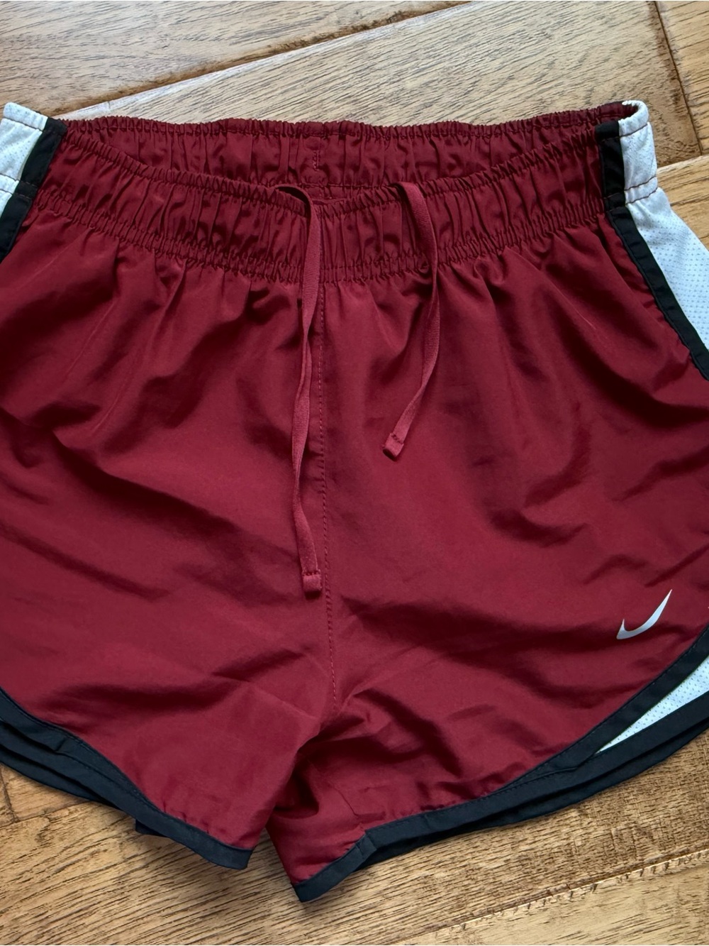 Nike Tempo Women's Maroon Athletic Extra Small Shorts with white and black trim